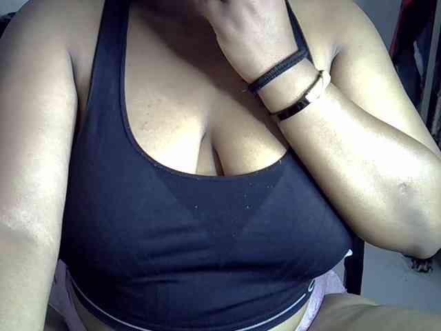 Onlyyhazelbrown webcam