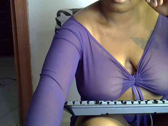 Onlyyhazelbrown webcam