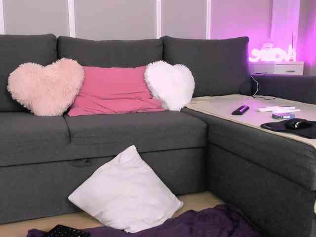 ReyaBlake webcam