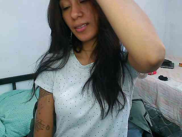 pielcanela webcam