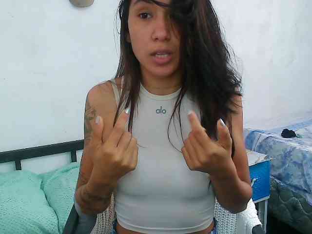pielcanela webcam