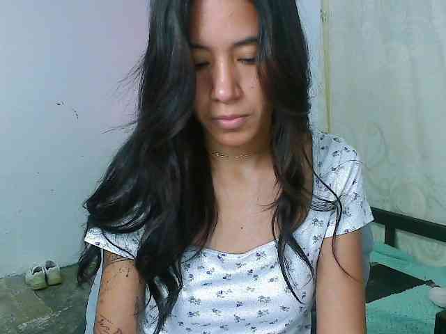 pielcanela webcam