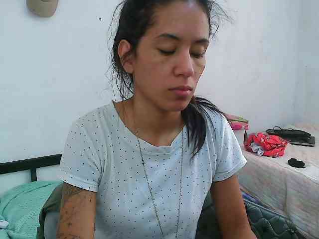 pielcanela webcam