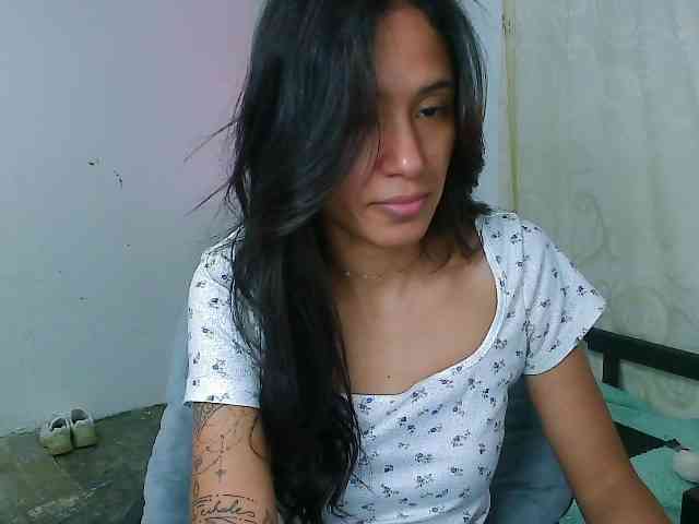 pielcanela webcam