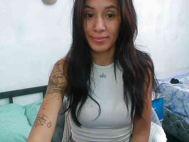 pielcanela webcam