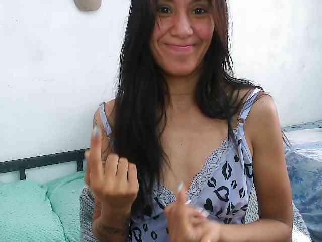 pielcanela webcam
