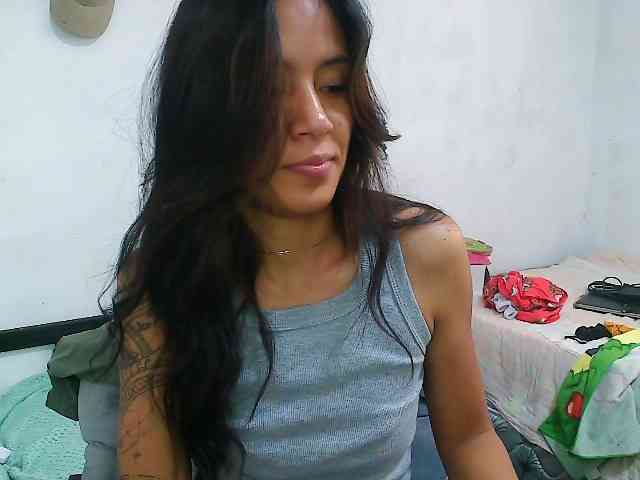 pielcanela webcam