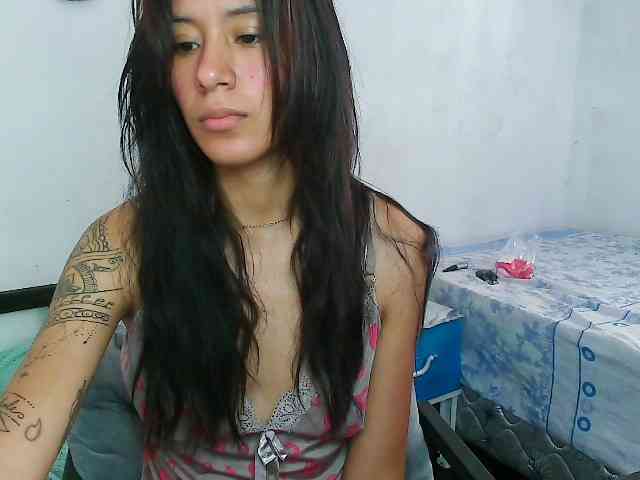 pielcanela webcam