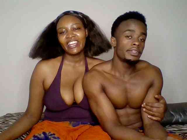 TwosomeTreasure webcam