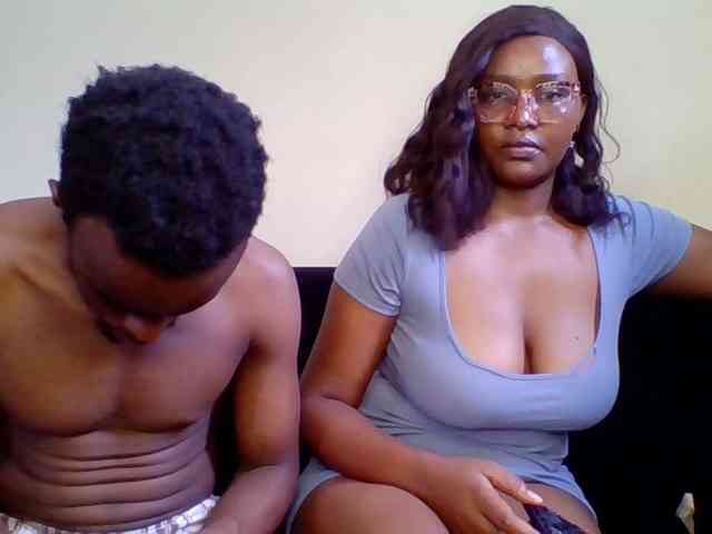 TwosomeTreasure webcam