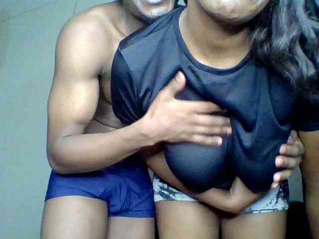 TwosomeTreasure webcam