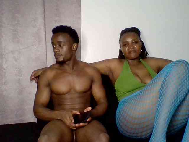 TwosomeTreasure webcam