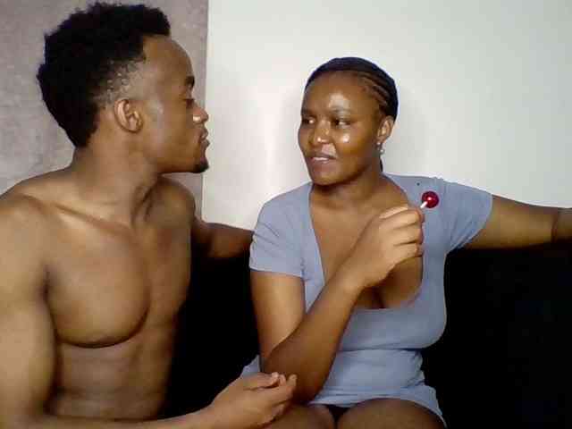 TwosomeTreasure webcam