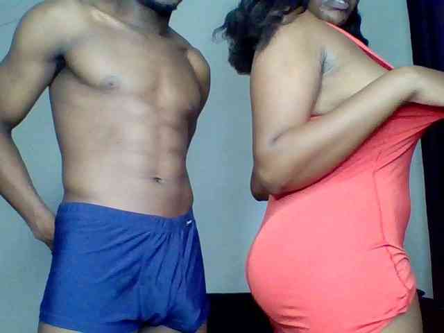 TwosomeTreasure webcam