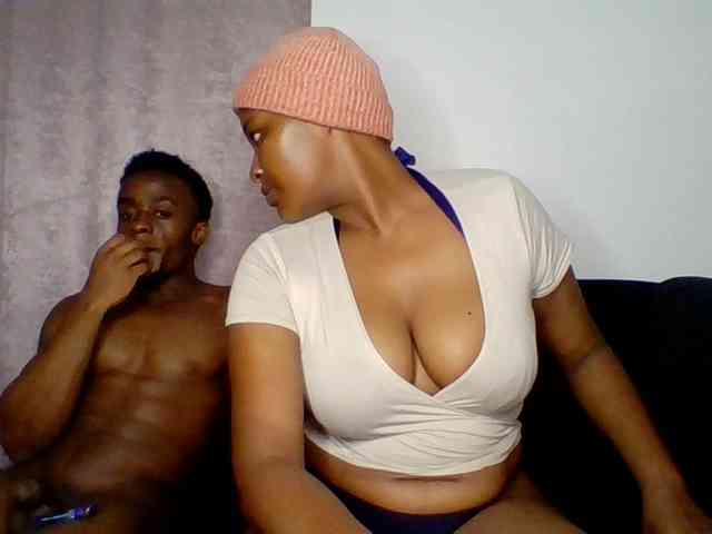 TwosomeTreasure webcam