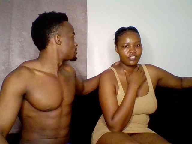 TwosomeTreasure webcam