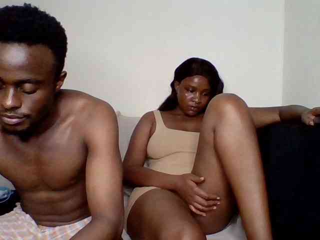 TwosomeTreasure webcam