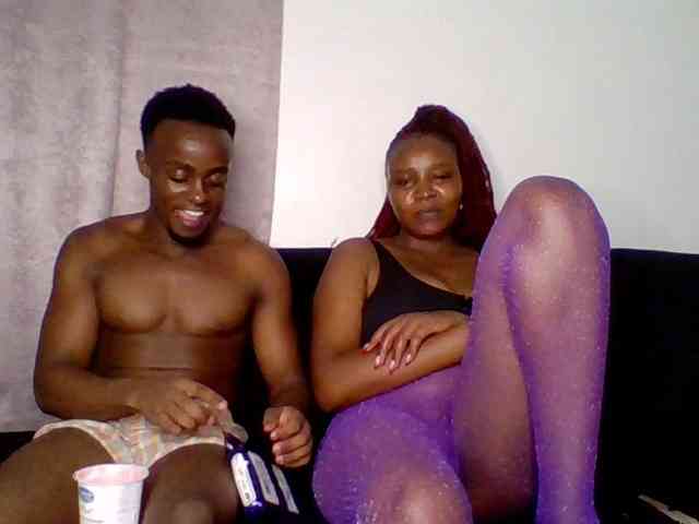 TwosomeTreasure webcam