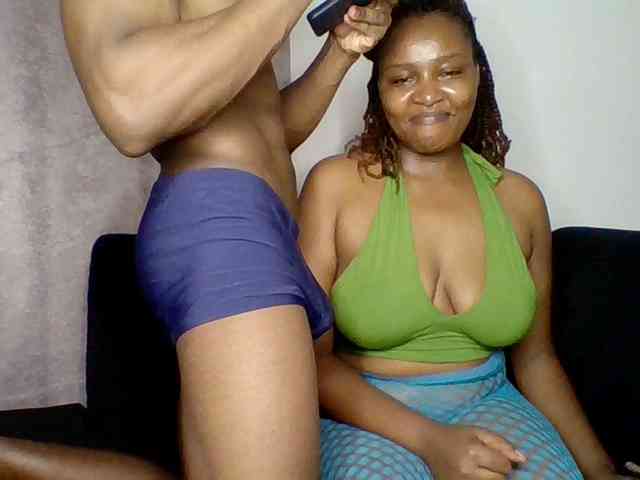 TwosomeTreasure webcam