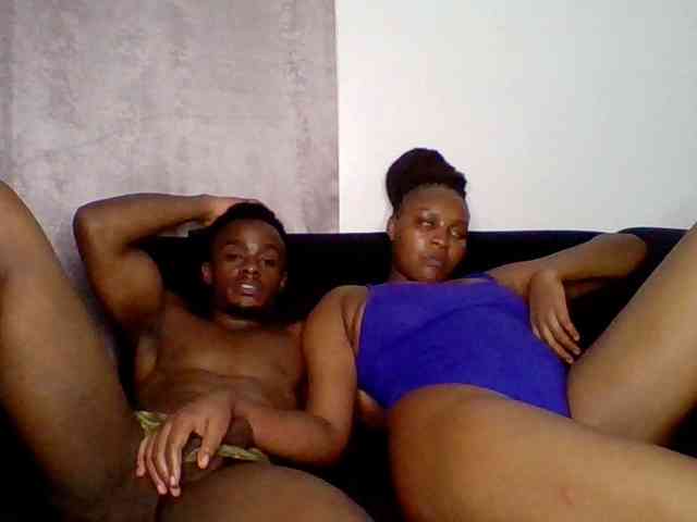 TwosomeTreasure webcam