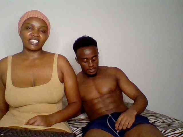 TwosomeTreasure webcam