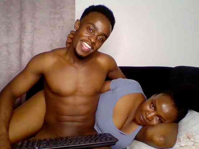 TwosomeTreasure webcam