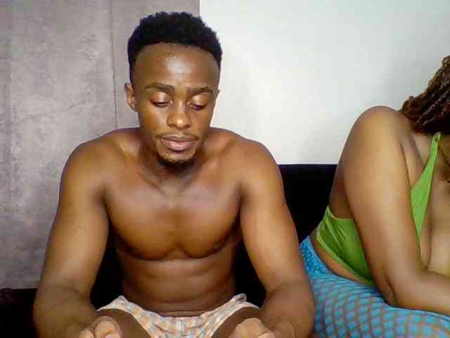 TwosomeTreasure webcam