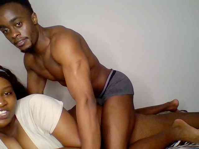 TwosomeTreasure webcam