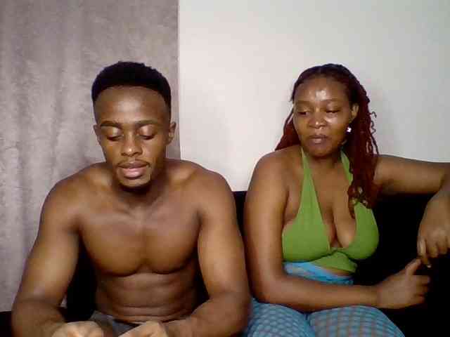 TwosomeTreasure webcam