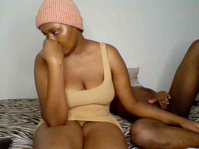 TwosomeTreasure webcam