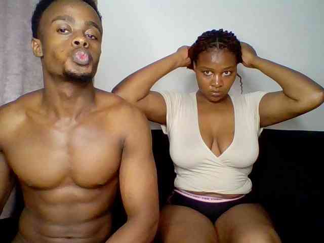 TwosomeTreasure webcam