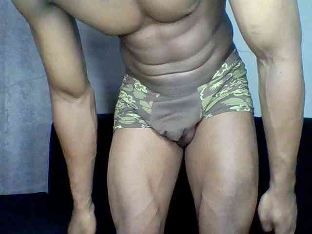 TwosomeTreasure webcam