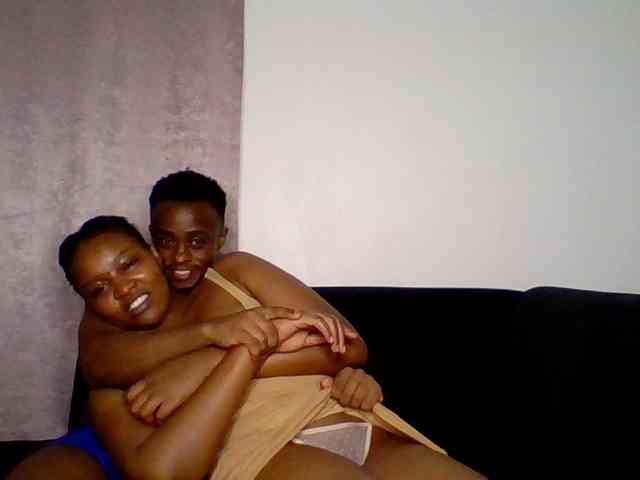 TwosomeTreasure webcam