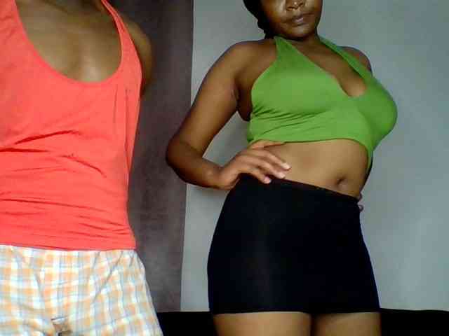 TwosomeTreasure webcam