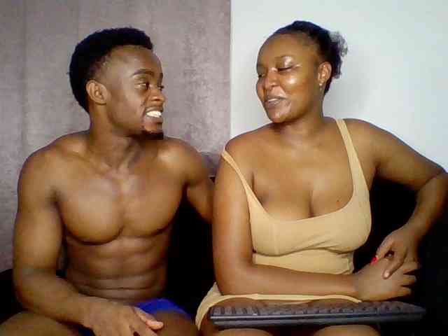 TwosomeTreasure webcam