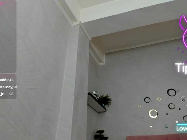 belovedkhlloe's BongaCams show and profile