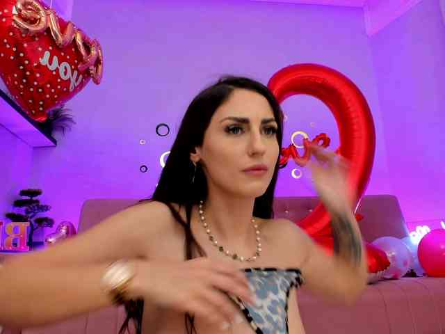 belovedkhlloe webcam