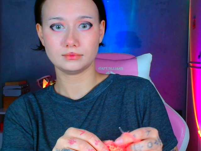 stawbarynut's BongaCams show and profile