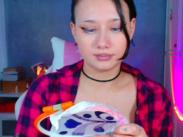 stawbarynut's BongaCams show and profile