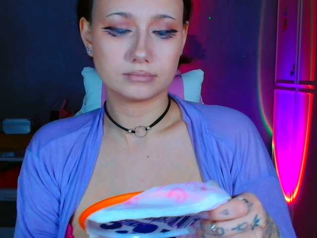 stawbarynut's BongaCams show and profile