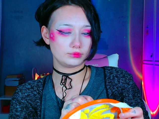 stawbarynut's BongaCams show and profile