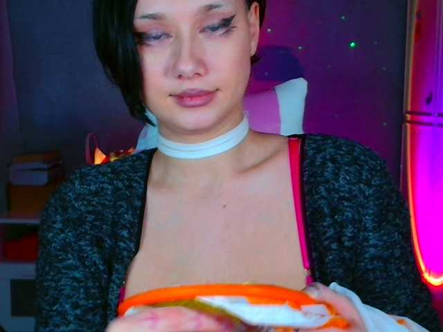 stawbarynut's BongaCams show and profile