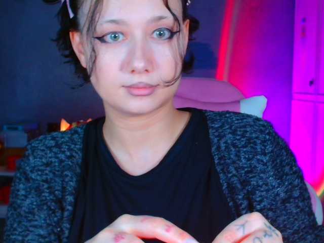 le modèle stawbarynutlov est en webcam porno dans un show sur le site bongacams, il possède les tags suivants: White/Caucasian,Brunette,Shaved