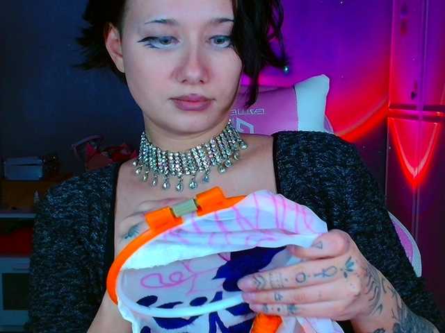 stawbarynut — Hello everyone, I'm glad to see you, thank you for coming, supporting, sending love, tokens, I'm very pleased with all the attention, information about the private in the profile description, kisses and hugs 