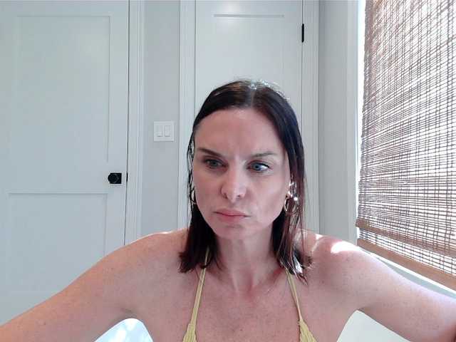 MollyMae911's BongaCams show and profile