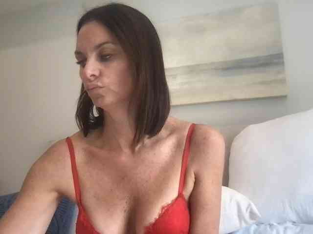 MollyMae911 webcam