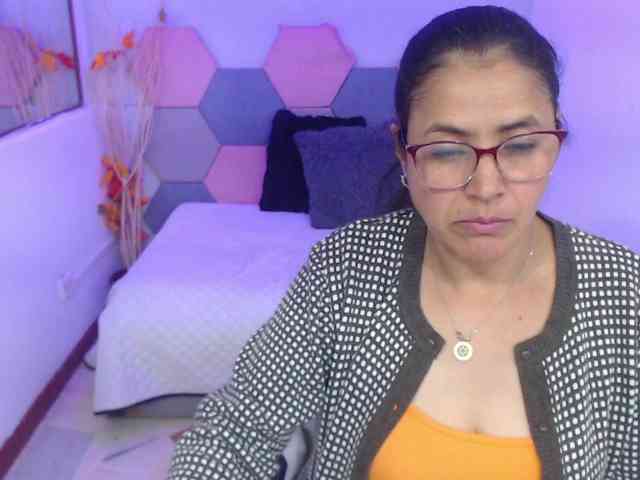 AmandaPeet webcam