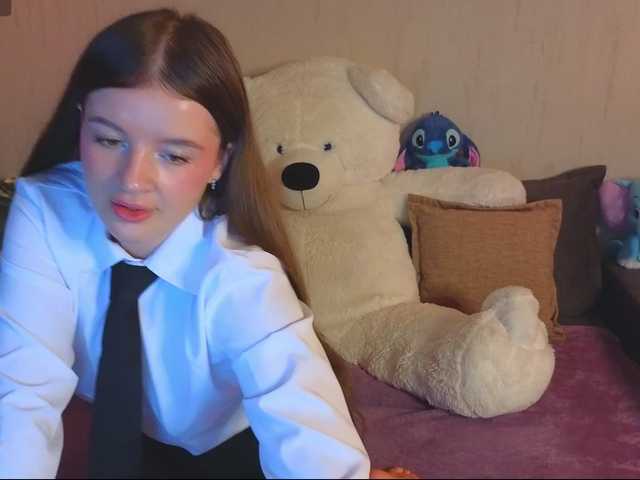 RosalineLov's BongaCams show and profile