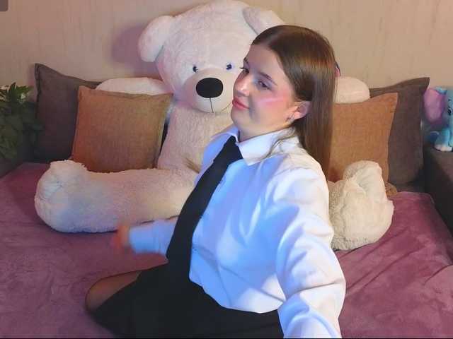 RosalineLov's BongaCams show and profile