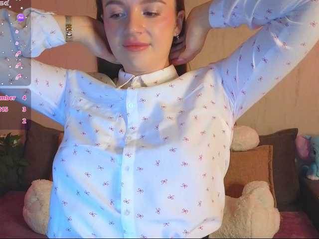 RosalineLov's BongaCams show and profile